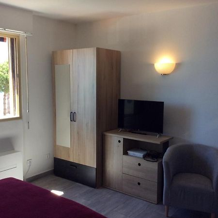 Poseidon Apartment Кан сюр Мер Екстериор снимка