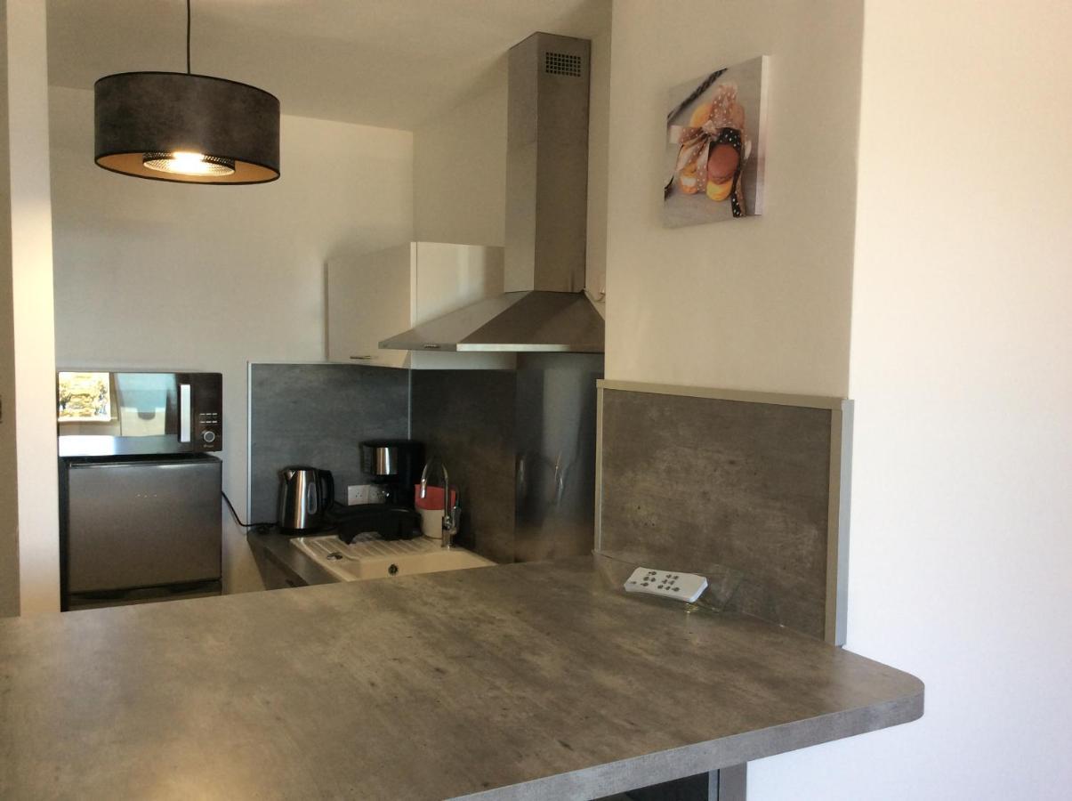 Poseidon Apartment Кан сюр Мер Екстериор снимка